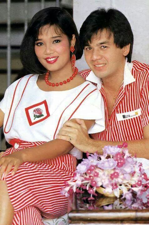 ราชินีลูกทุ่ง พุ่มพวง ดวงจันทร์