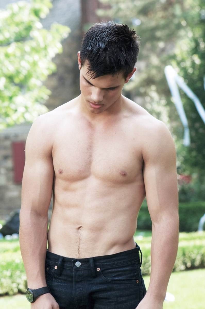 Taylor Lautnet in Abduction