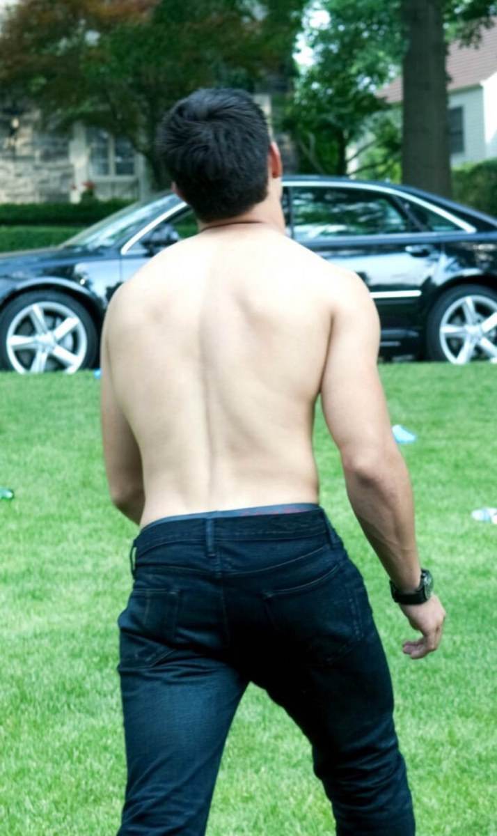 Taylor Lautnet in Abduction
