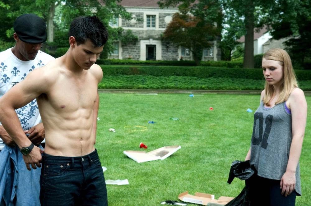 Taylor Lautnet in Abduction