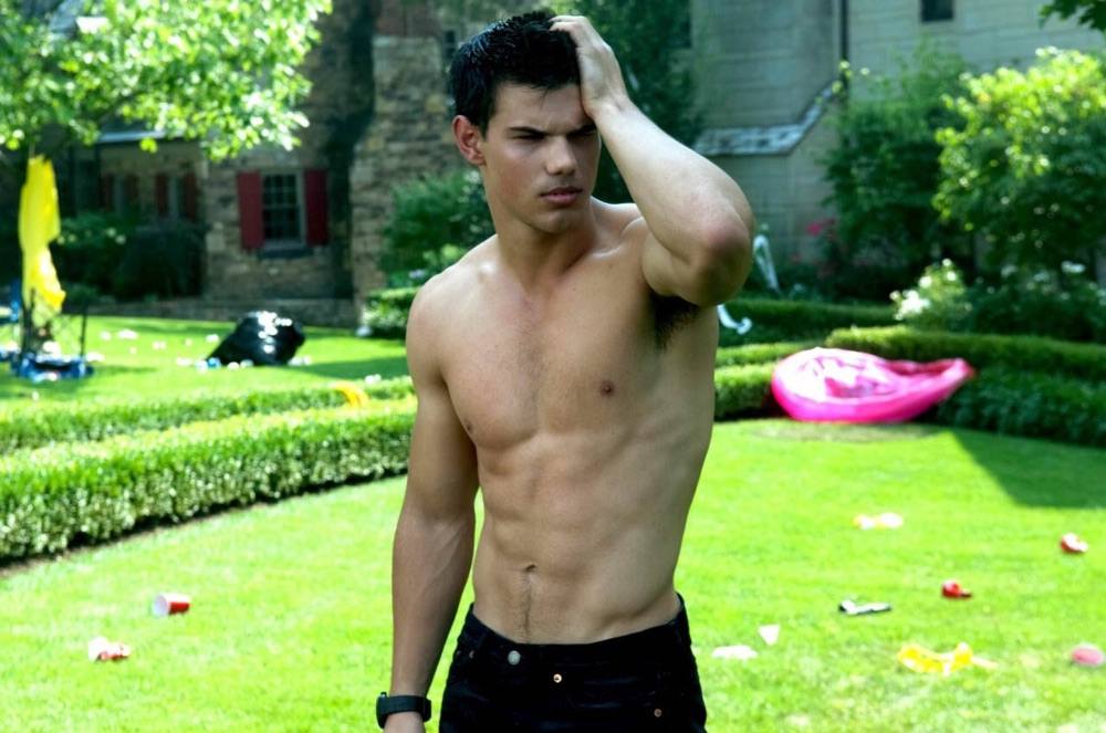 Taylor Lautnet in Abduction