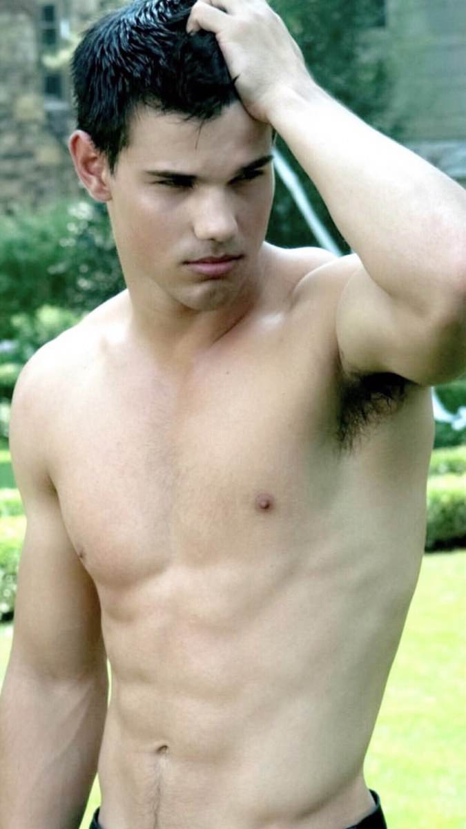 Taylor Lautnet in Abduction
