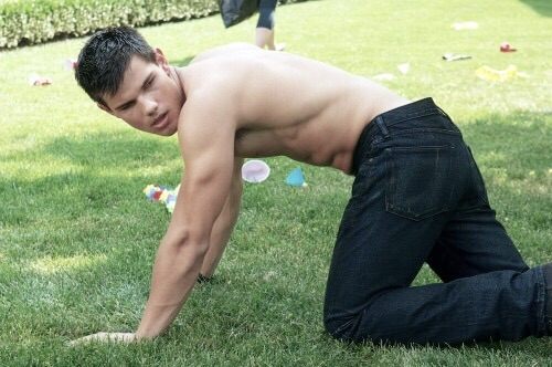 Taylor Lautnet in Abduction