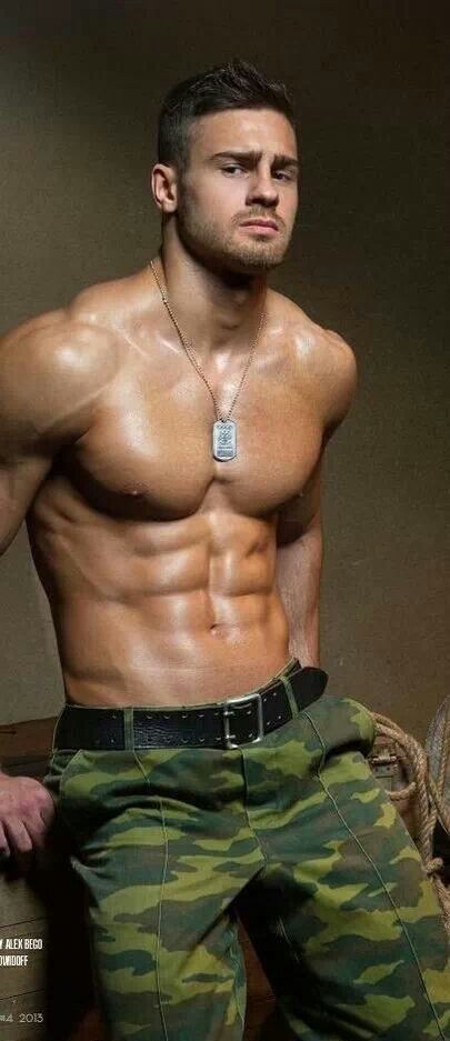มาดูทหารฝรั่งหล่อล่ำ!