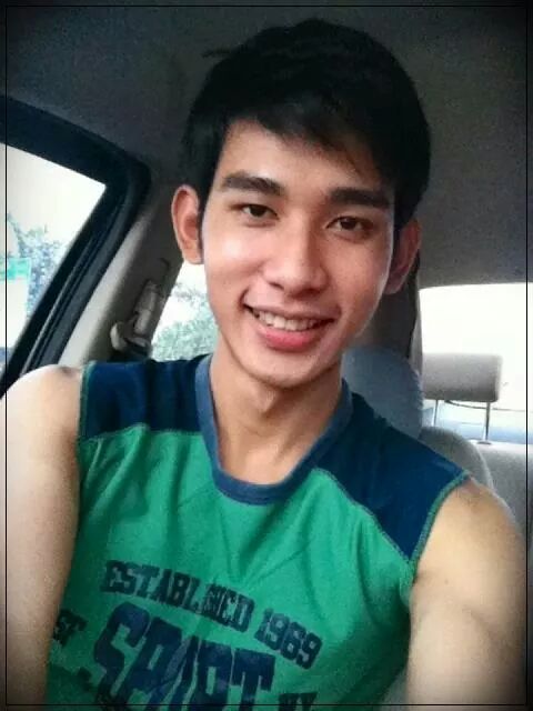 ภูผา วันเฉลิม