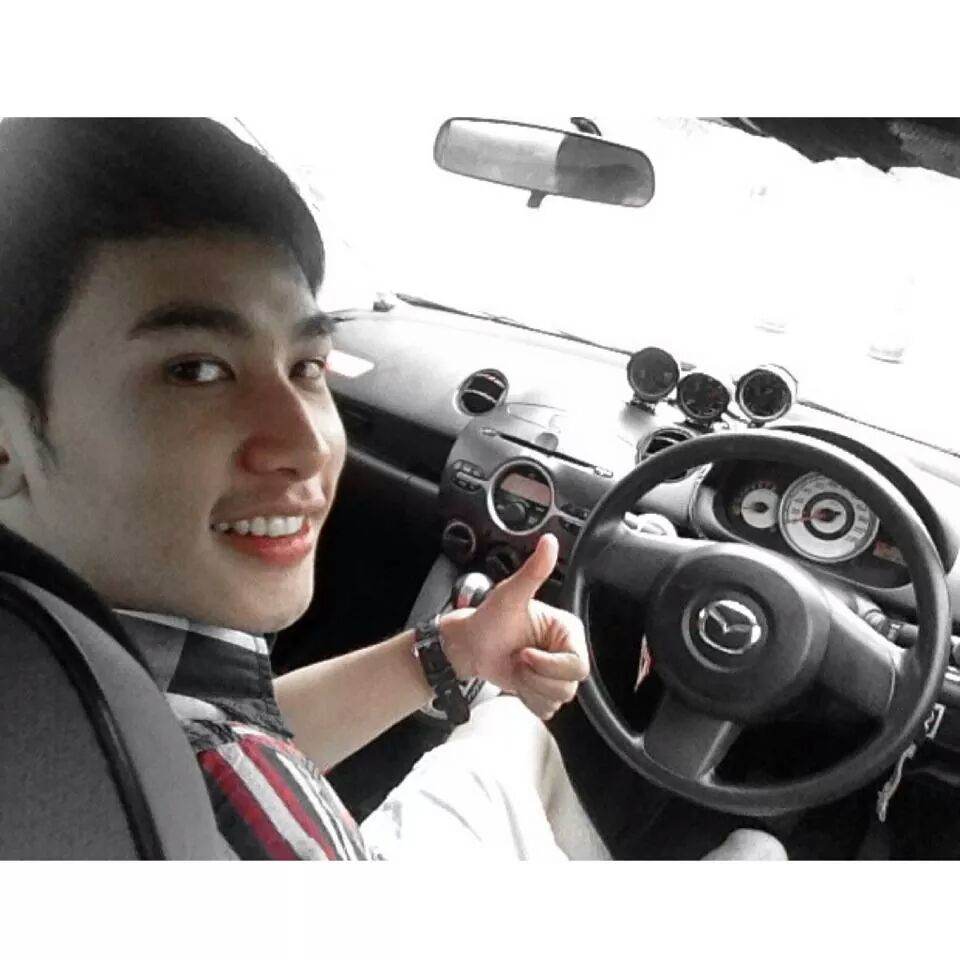 ภูผา วันเฉลิม