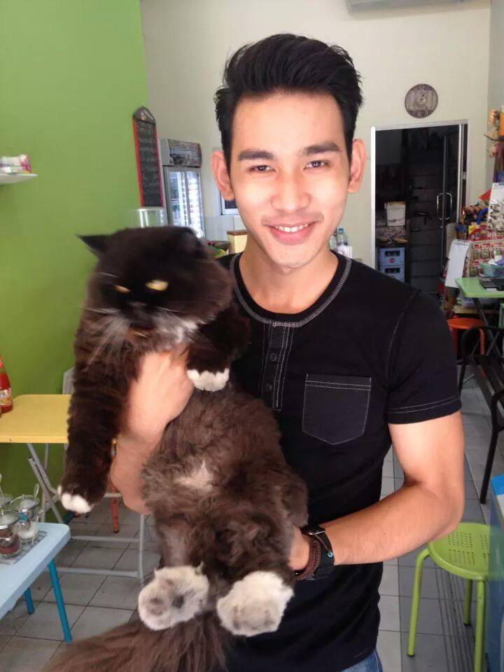 ภูผา วันเฉลิม