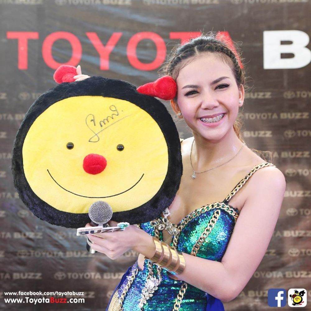 จ๊ะอาร์สยามที่โตโยต้าบัสส์
