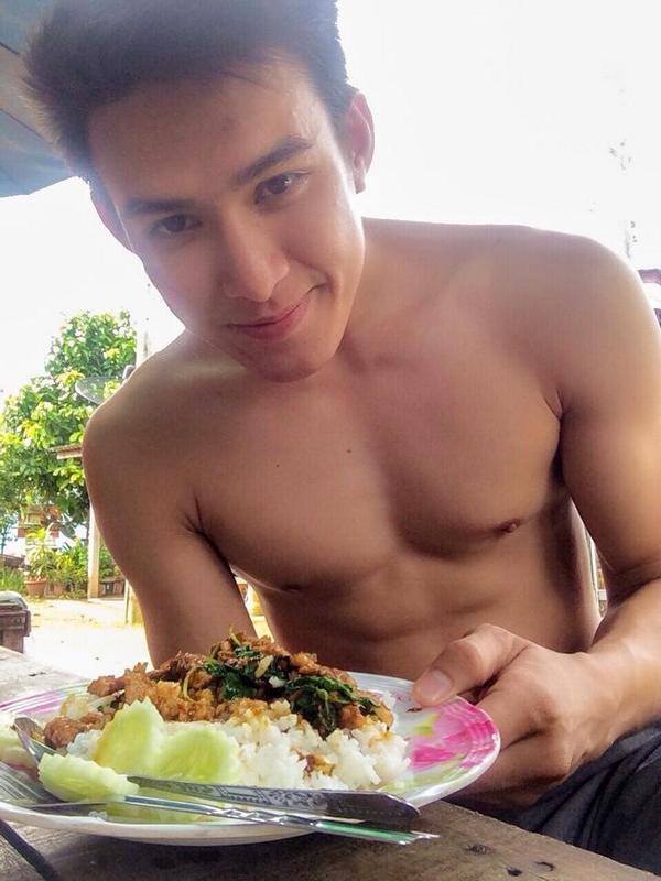 เก็บตกจากทวิตเตอร์ 23