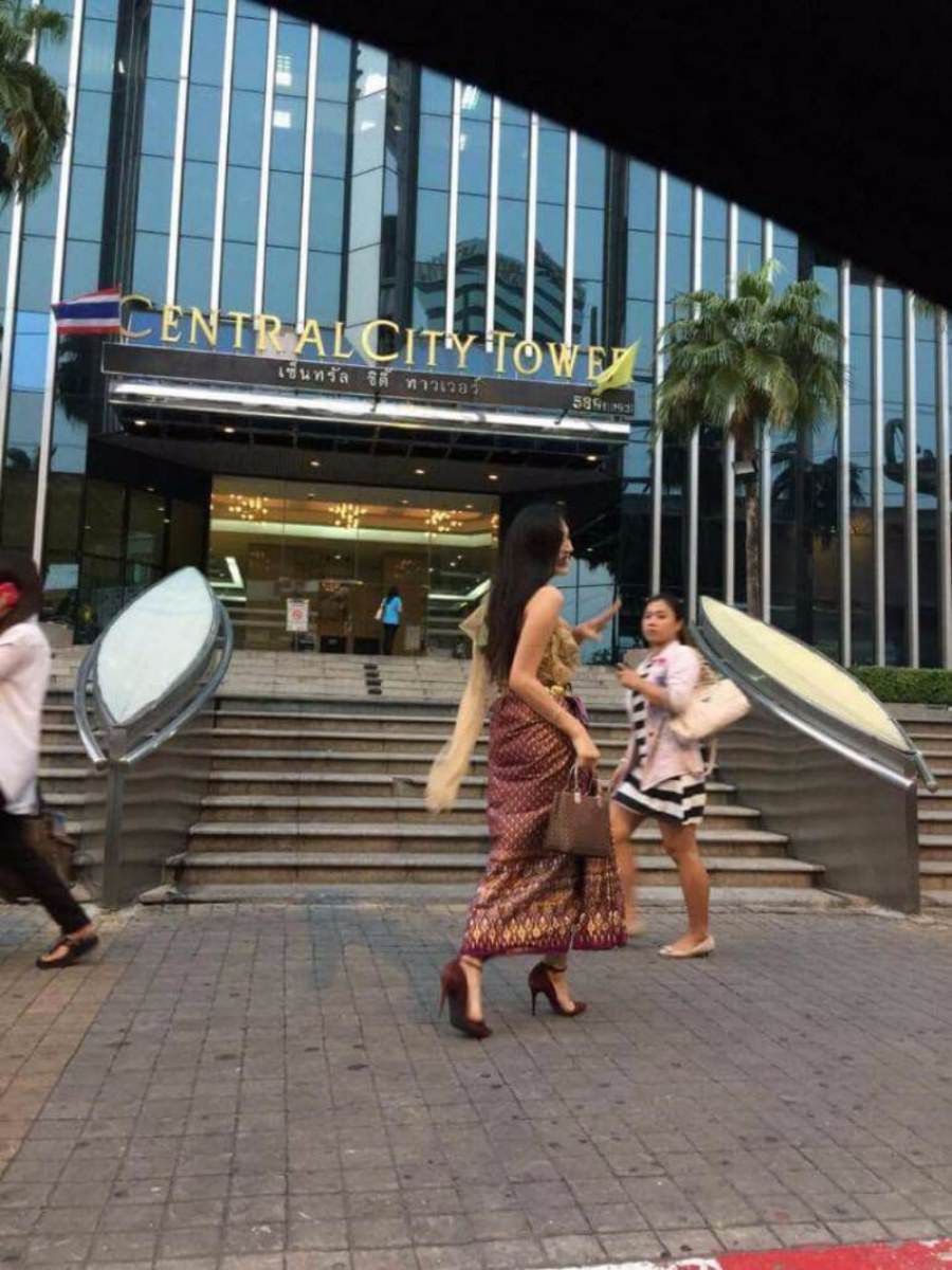 ดังข้ามวัน น้องเมส สาวใส่ชุดไทยในชีวิตประจำวัน