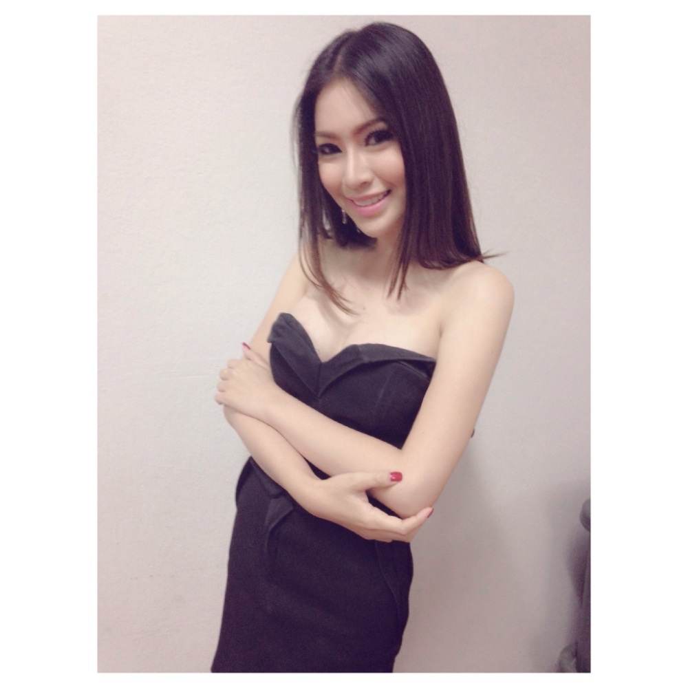 แก่นจันทร์ กะเทยเชียงใหม่ครับ