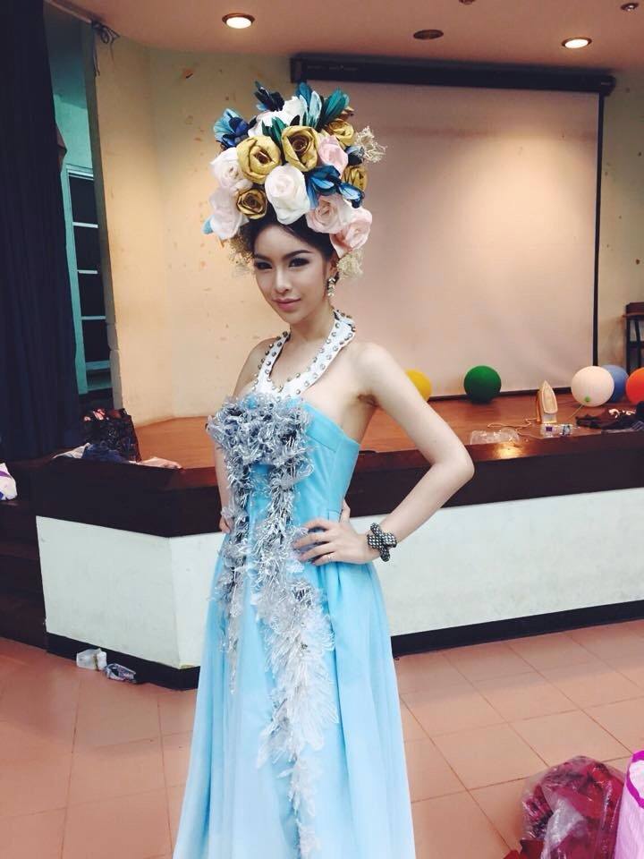 แก่นจันทร์ กะเทยเชียงใหม่ครับ