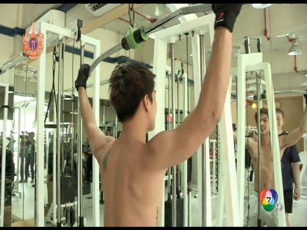 เขต ธาราเขต.ถอดเสื้อออกกำลังกาย เห็นแล้ว จุด จุด