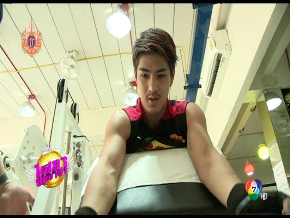 เขต ธาราเขต.ถอดเสื้อออกกำลังกาย เห็นแล้ว จุด จุด