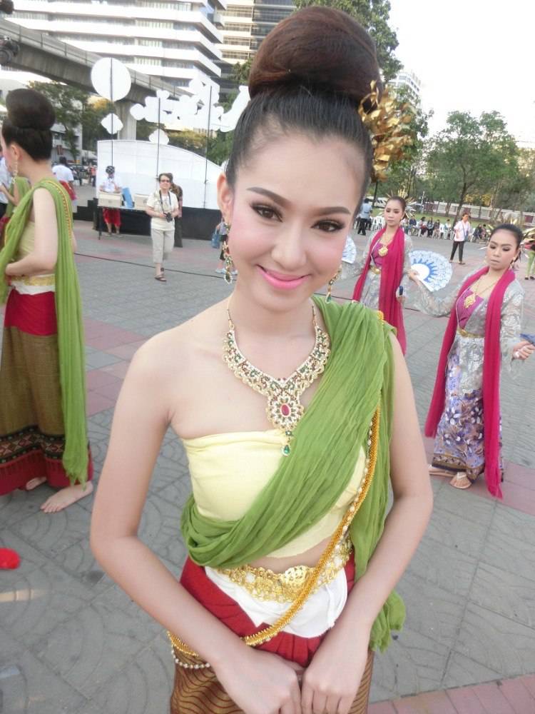 แนน ณัฐปภัสร์ พิพิธกุล ดาวนาฏศิลป์