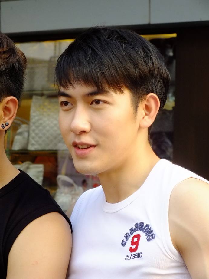 งานสนามกีฬาข้าง mbk 27-03-58 สุดท้ายแล้วนะไปเที่ยวกัน