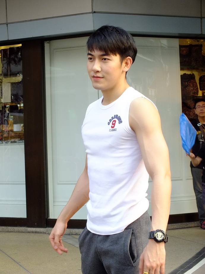 งานสนามกีฬาข้าง mbk 27-03-58 สุดท้ายแล้วนะไปเที่ยวกัน