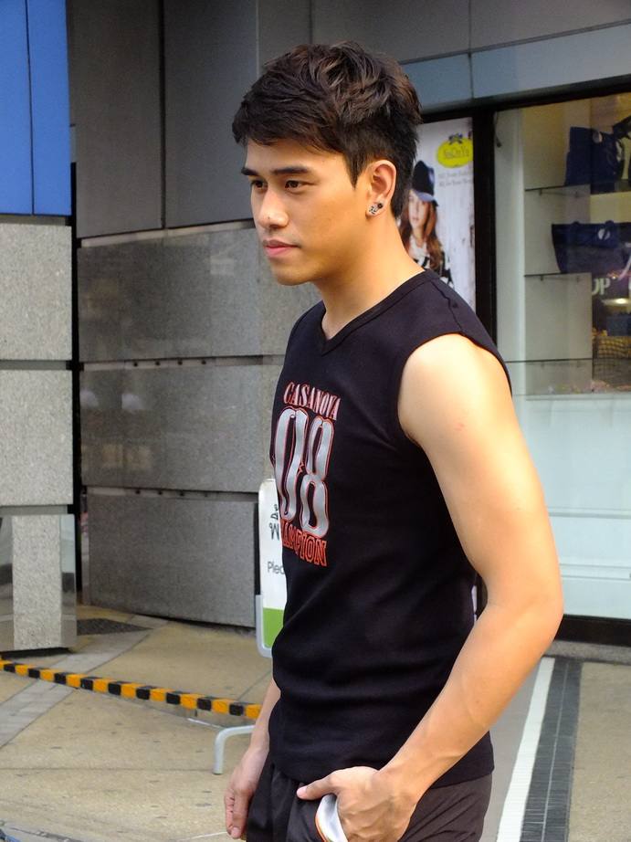 งานสนามกีฬาข้าง mbk 27-03-58 สุดท้ายแล้วนะไปเที่ยวกัน