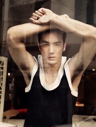 ตั้ม อดุล เจริญรัศมีเกียรติ