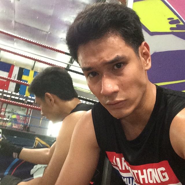 อ๋อม อรรคพันธ์