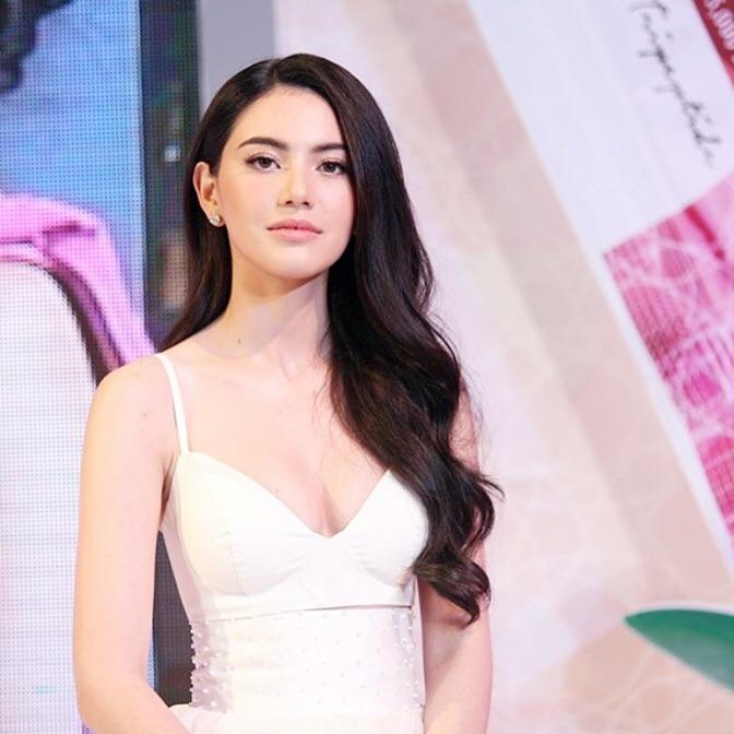 ดาวิกา สวยพร้อมทุกสิ่ง