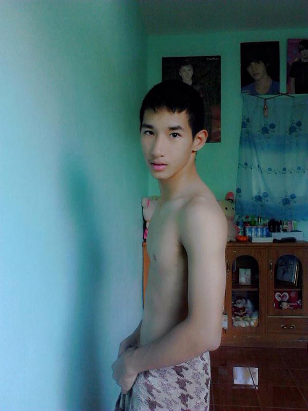 ละอ่อน @ Twitter