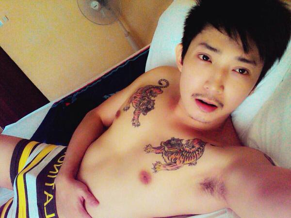 ละอ่อน @ Twitter4