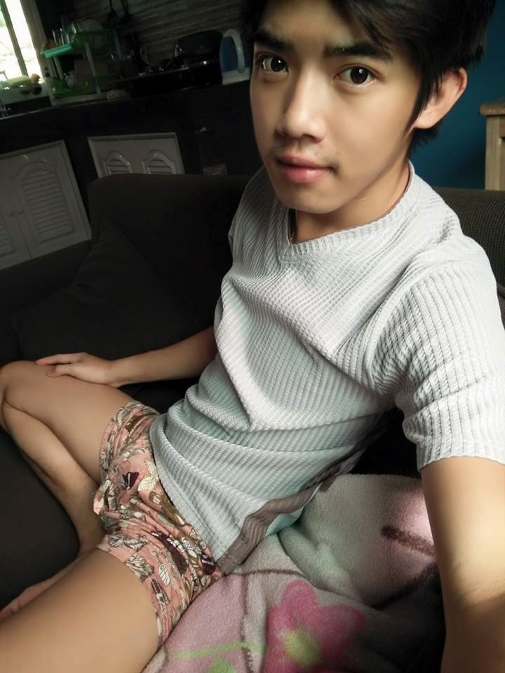 ละอ่อน @ Twitter4