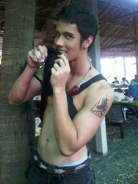จอม ศรุต สุวรรณภักดี