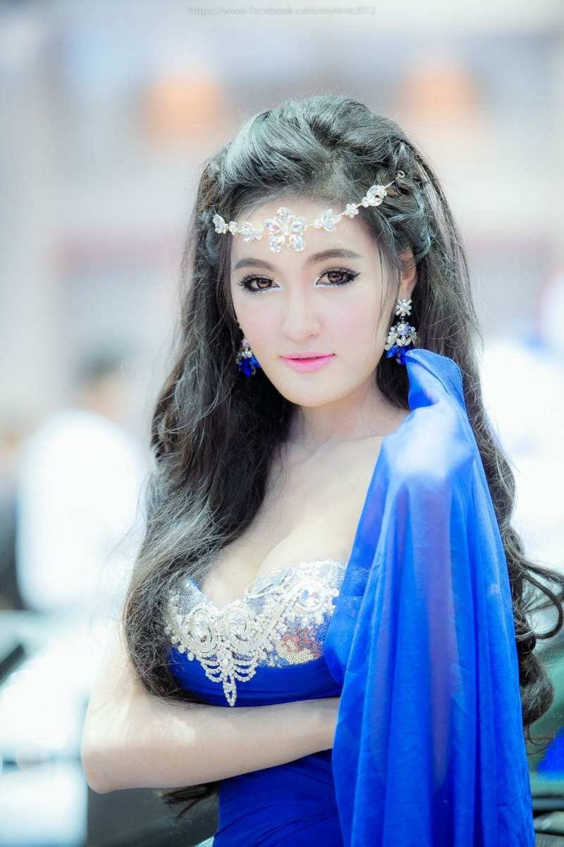 พริตตี้มอเตอร์โชว์