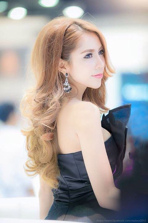 พริตตี้มอเตอร์โชว์