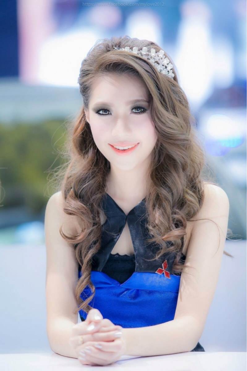 พริตตี้มอเตอร์โชว์