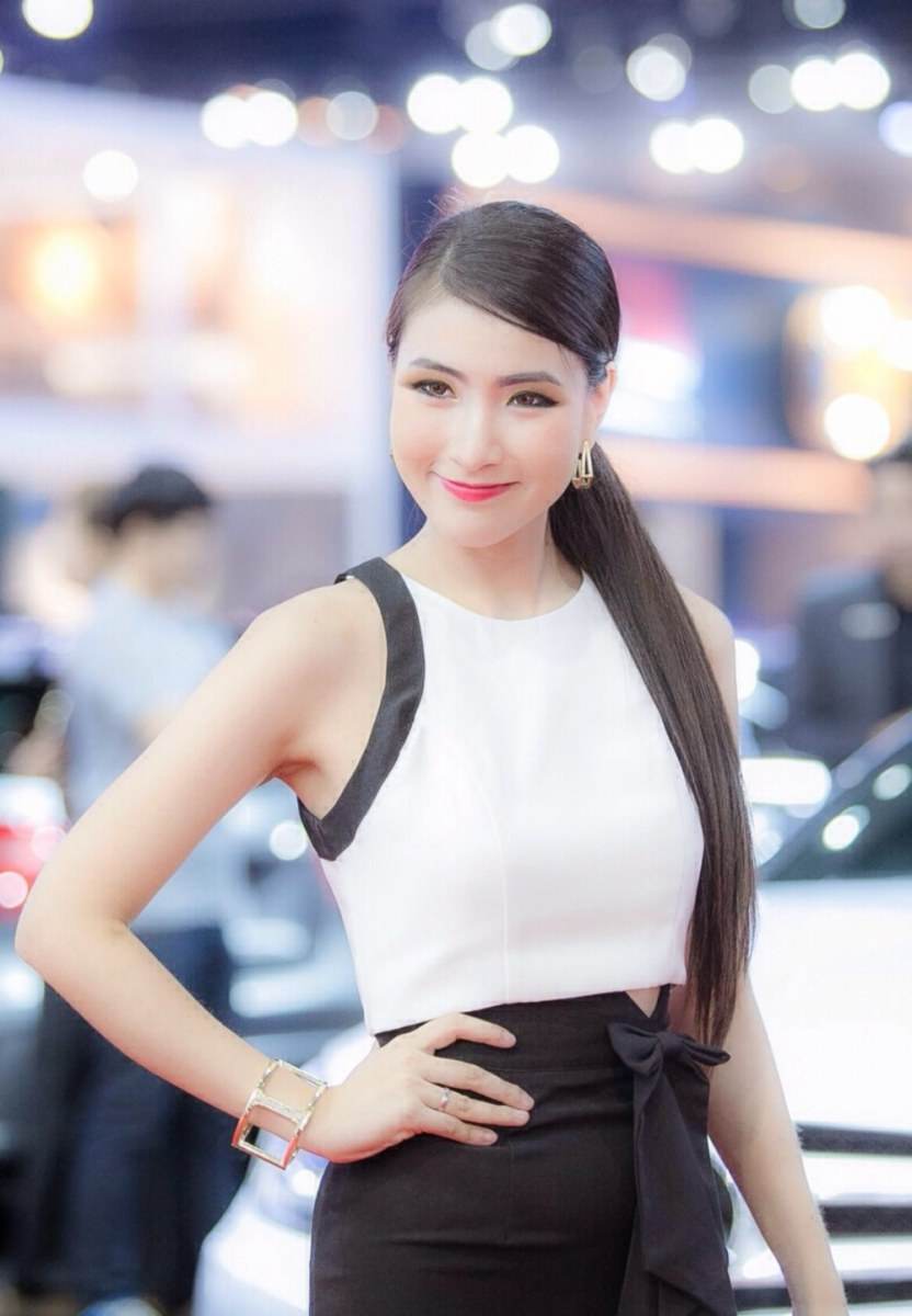 พริตตี้มอเตอร์โชว์