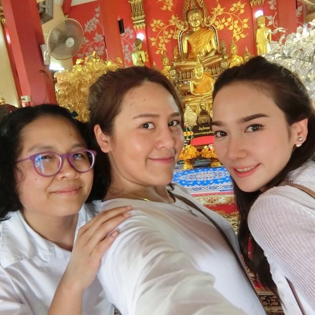 ทำบุญ 9 วัด จ.อยุธยา กับ "อั้ม พัชราภา" สวยใสเรียบร้อยอิ่มบุญกันถ้วนหน้า!!