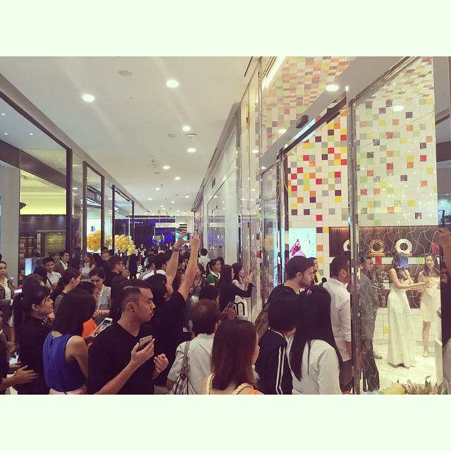 อั้ม พัชราภา @ The Emquartier ห้างสรรพสินค้าสุดหรูแห่งใหม่ในตัวเมืองกรุงเทพฯ