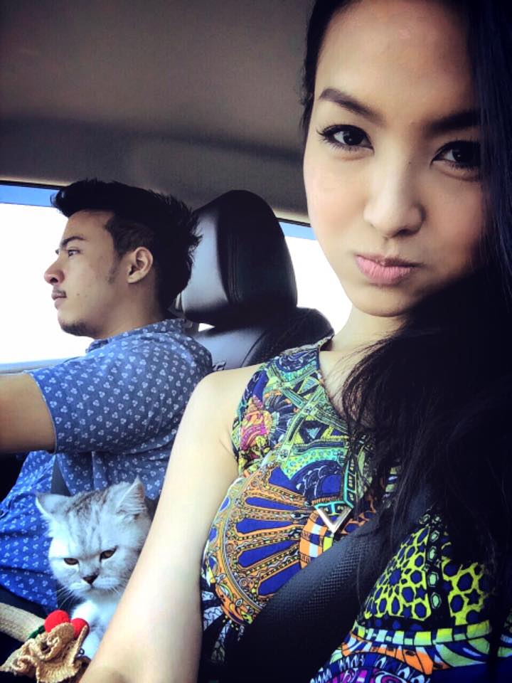 นก-แซม  คู่รักข้ามเพศ 1 เดียวในประเทศไทย
