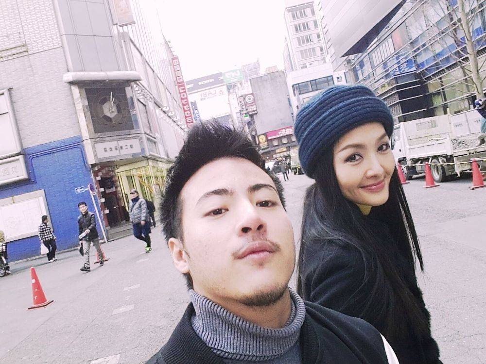 นก-แซม  คู่รักข้ามเพศ 1 เดียวในประเทศไทย