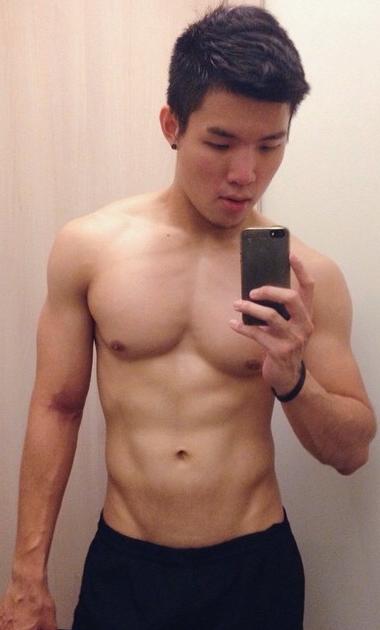 Men selfie