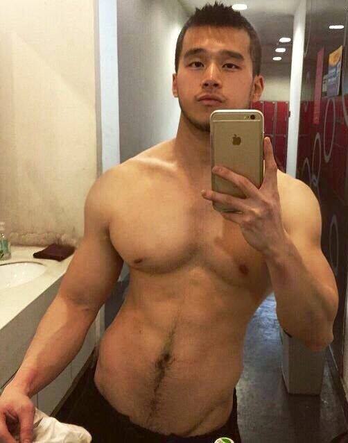 Men selfie