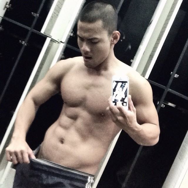 Men selfie