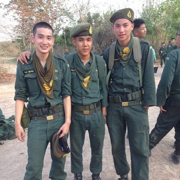 ต่อแถวรับยาอายุยืนค่ะ