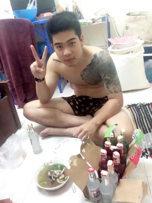 ต่อแถวรับยาอายุยืนค่ะ