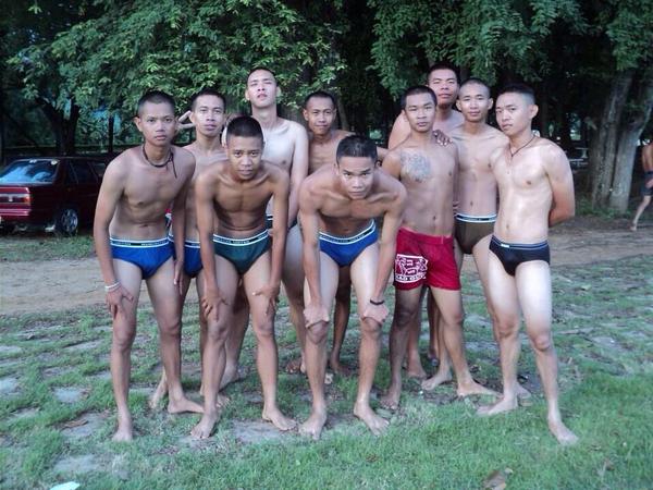 ต่อแถวรับยาอายุยืนค่ะ