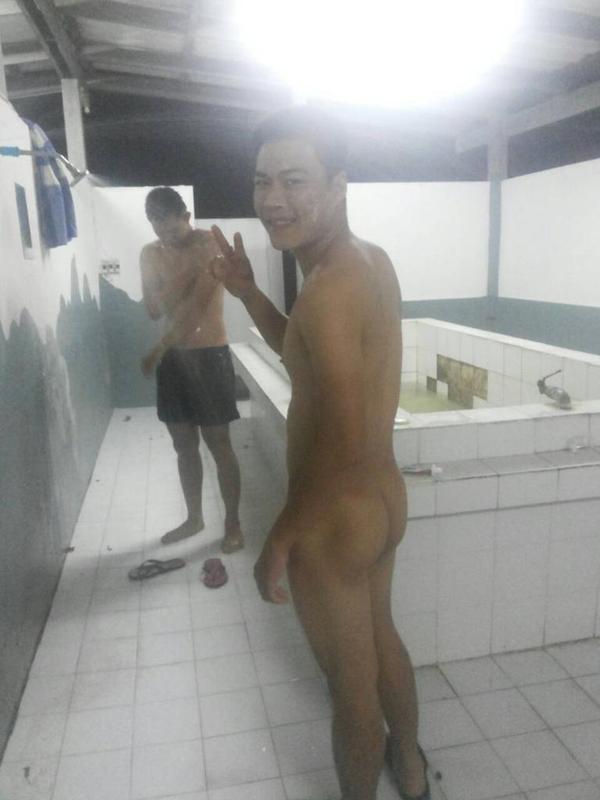 ต่อแถวรับยาอายุยืนค่ะ