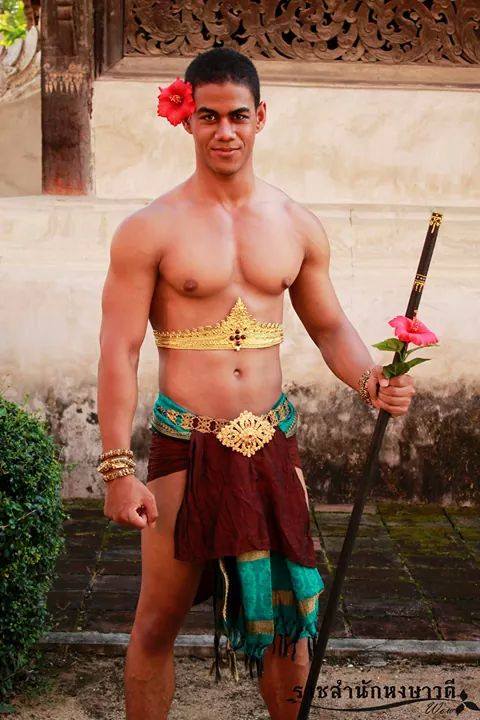 ต่อแถวรับยาอายุยืนค่ะ