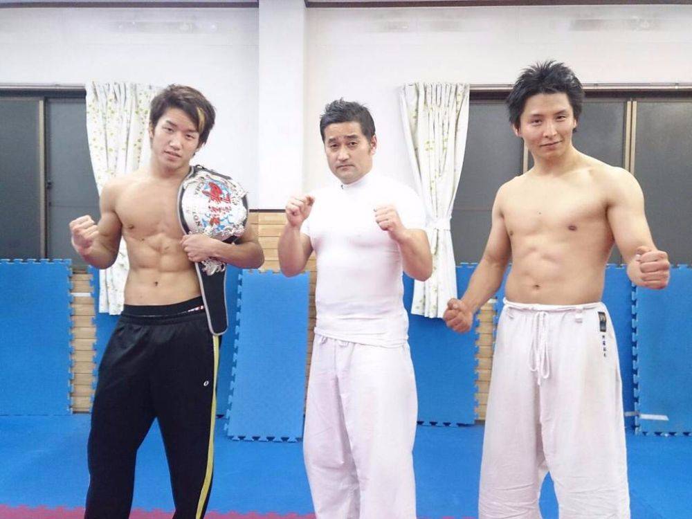 ต่อแถวรับยาอายุยืนค่ะ