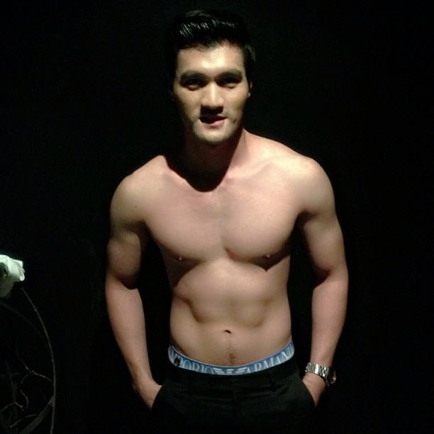 โอม จิระพงษ์ ทองสวี