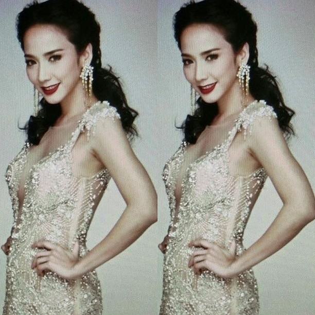 เมื่อซุปตาร์ "อั้ม" ใส่ชุดเดียวกับ "เเอลลี่" ตอนประกวด!!