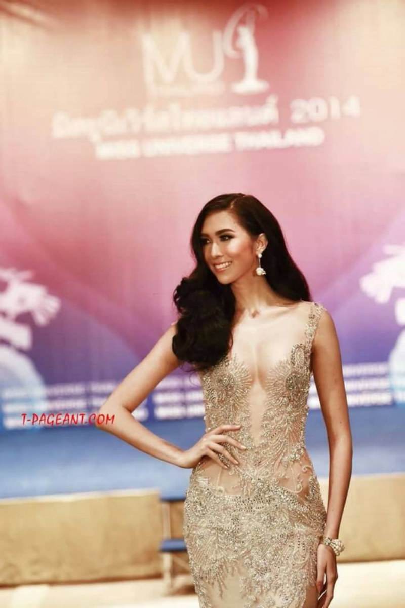 เมื่อซุปตาร์ "อั้ม" ใส่ชุดเดียวกับ "เเอลลี่" ตอนประกวด!!