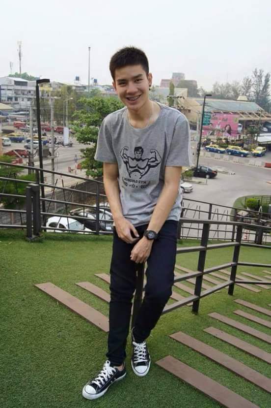 หนุ่มๆ น่ารัก น่ากอด ฟินๆ ><